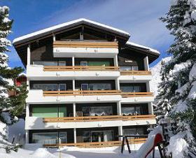 недвижимость Швейцарии дом шале в альпах