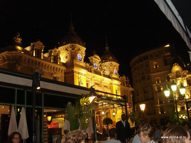 вечерний Монако, кафе в Монако, гид Монако, гид по Монако, тур Ницца-Монако с русским гидом на авто, переводчик Монако, экскурсия-Казино Монте Карло