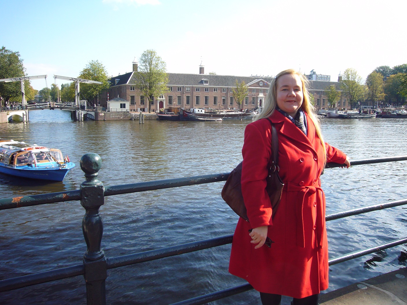 Polina Yurievna-Russian/English interpreter, guide in Amsterdam, Holland. Polina will help you to find good Russian guide in Amsterdam, Holland